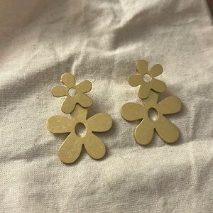 Madewell gold flower floral earrings
